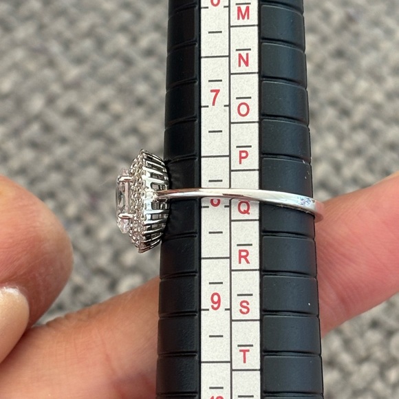 Sterling Silver Halo CZ Ring – Size 8 – 925 Stamped – Brand New - Picture 7 of 7